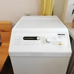 Apartamento Neu - 4 Zimmer, 4 Betten, 5 Min Zum Hbf, Terrasse, 160qm *