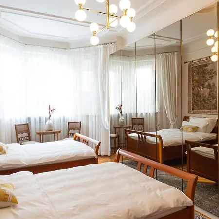 شقة Neu - 4 Zimmer, 4 Betten, 5 Min Zum Hbf, Terrasse, 160qm *