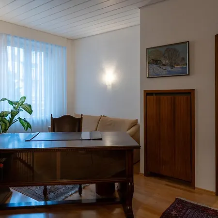 شقة Neu - 4 Zimmer, 4 Betten, 5 Min Zum Hbf, Terrasse, 160qm *