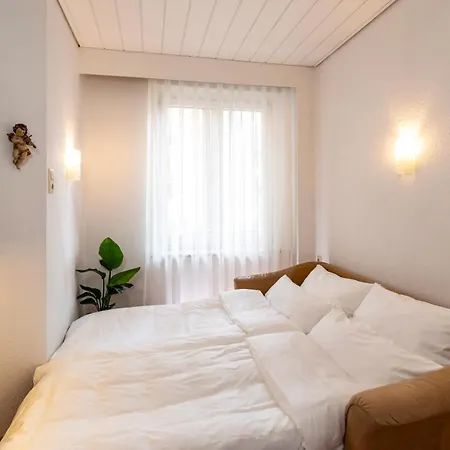 公寓 Neu - 4 Zimmer, 4 Betten, 5 Min Zum Hbf, Terrasse, 160qm 奥格斯堡